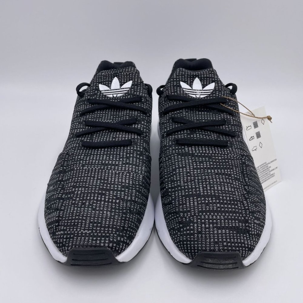 adidas Swift Run 22 Black / White Womens Shoes - Picture 3 of 8